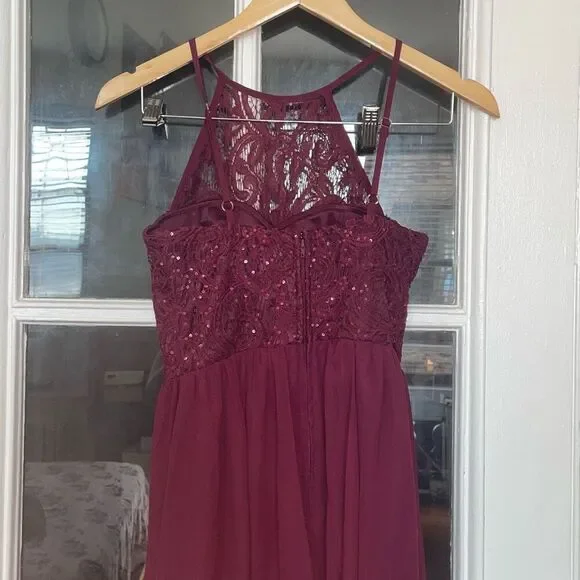 Preowned speechless burgundy lace halter top maxi gown dress junior teen size 3 - Picture 10 of 14